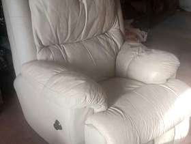 Freecycle Leather armchair/recliner