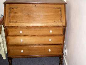 Freecycle Oak Bureau