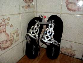Freecycle Flip flops