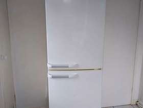 Freecycle Fridge Freezer