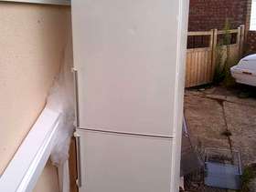Freecycle Fridge/ freezer