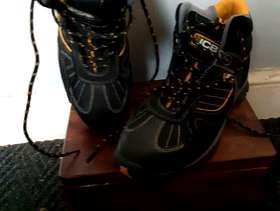 Freecycle Jcb boots