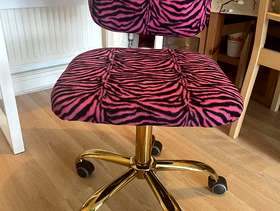 Freecycle Hot pink desk chair