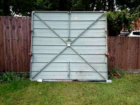 Freecycle Garage door