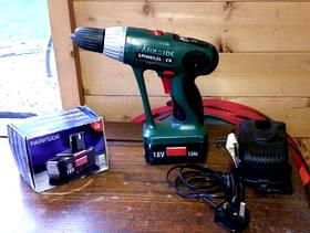 Freecycle Cordless Drill with spare battery and charger