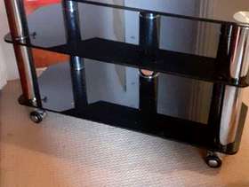 Freecycle Glass tv table