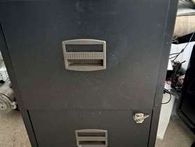 Freecycle Black 2 drawer filing cabinet