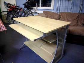 Freecycle Computer Desk