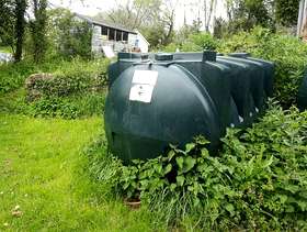 Freecycle 2,500 litre old oil tank