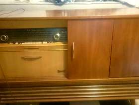 Freecycle Vintage 50's/60's Hymnus Telefunken radiogram