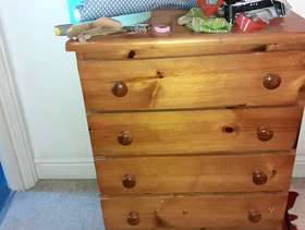 Freecycle Small set of drawers