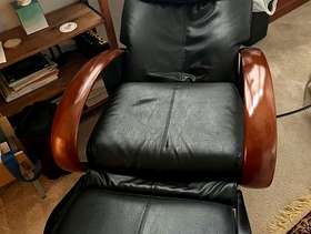 Freecycle Massage Chair Recliner Black Leather Wood Arms