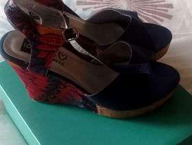 Freecycle Wedge sandals size 6
