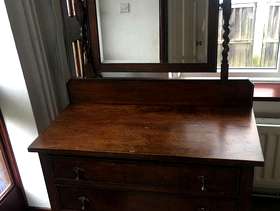 Freecycle Dresser with mirror