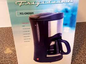 Freecycle New coffee maker good bargain all in box.