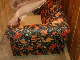 Freecycle Loveseat -beautiful upholstery