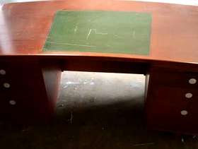 Freecycle Large Office Desk