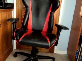 Freecycle Gaming chair