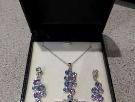 Freecycle Swarovski necklace and matching earrings