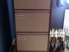 Freecycle 4 drawer metal filing cabinet