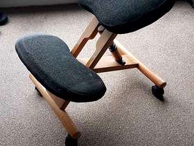 Freecycle Wooden kneeler chair / kneeling chair