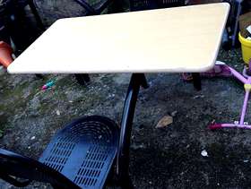 Freecycle Restaurant tables