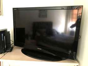 Freecycle 40 inch Toshiba Regza HDTV