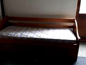 Freecycle Day bed with additional pull-out