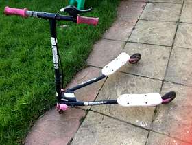 Freecycle Three wheels scooter