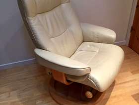 Freecycle Cream recliner arm chair