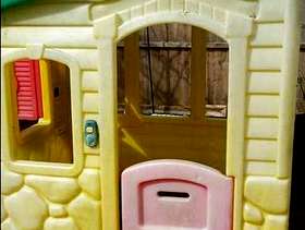 Freecycle Little Tikes Playhouse