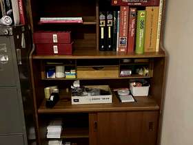 Freecycle Wooden bureaux