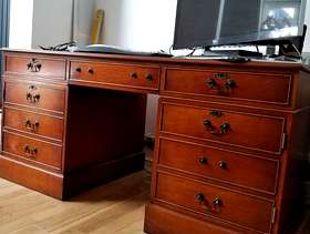Freecycle Mahony desk