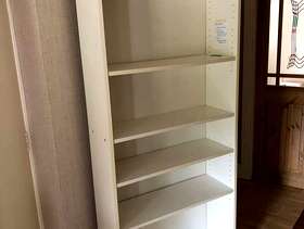 Freecycle White ikea billy bookcase
