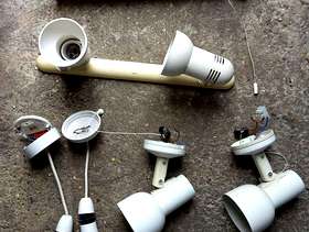 Freecycle Assorted light fittings