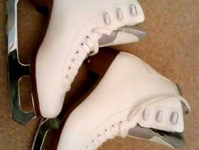 Freecycle Ice Skates