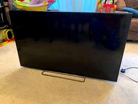 Freecycle 49” Toshiba TV Model 49u6763db