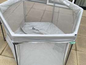 Freecycle Venture playpen