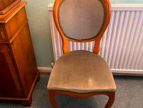 Freecycle Yew veneer table and chairs