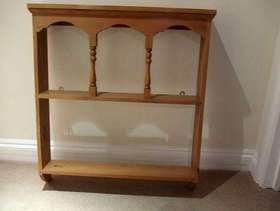 Freecycle Antique style unit with 2 shelves