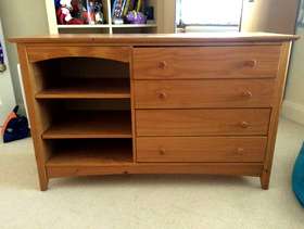 Freecycle Chest of drawers with shelves