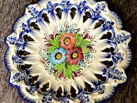 Freecycle Decorative plates