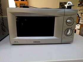 Freecycle Microwave