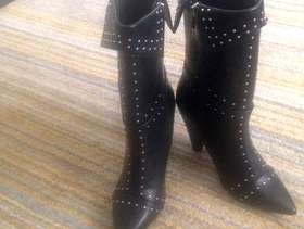 Freecycle Pair of size 5 studded ladies boots