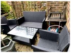 Freecycle Garden table with chairs