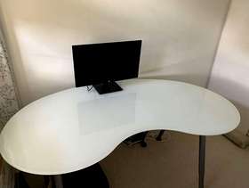 Freecycle Kidney shaped glass computer desk