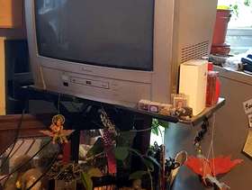 Freecycle TV & freeview box