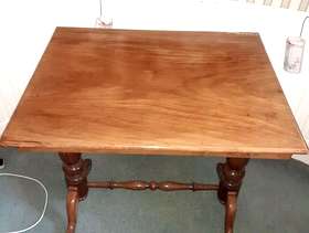 Freecycle Attractive Occasional Table