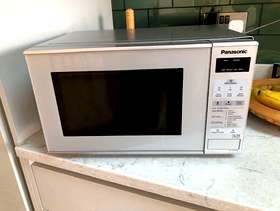 Freecycle Panasonic microwave oven