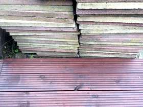 Freecycle Mixed red and yellow patio slabs